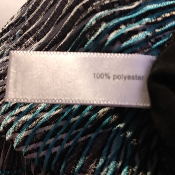 Essentials Size 1X Sparklee Mini Accordion Pleat Disco Wedding Party Top Blouse - Picture 12 of 12